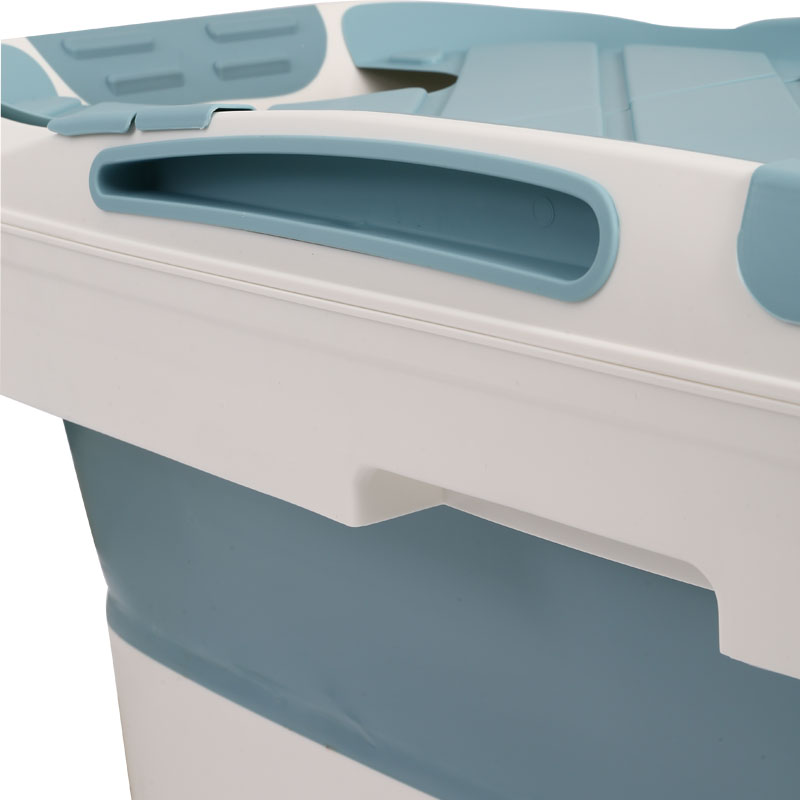 Household bath bucket